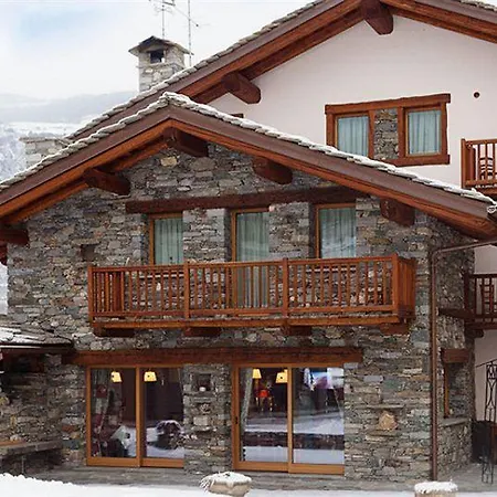 Relais Du Berger 2* Грессан